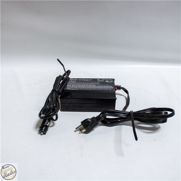 MOTOMASTER ELIMINATOR AC CHARGER 5