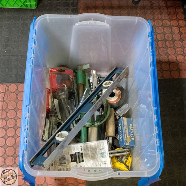 ESTATE TOTE WITH VARIOUS GARAGE SURPLUS