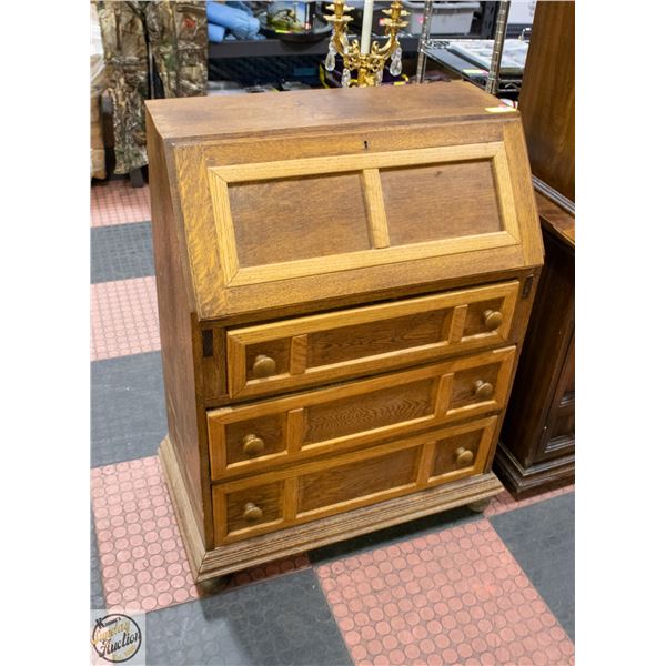 ANTIQUE OAK DROP DOWN WRITING DESK H-40.5"