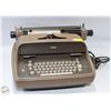 Image 1 : IBM TYPEWRITER