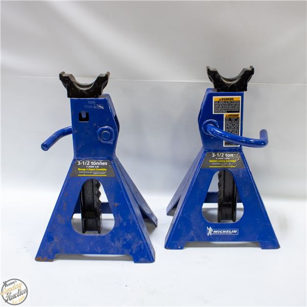 PAIR OF 3-1/2 TON RATCHET LOCKING JACK STANDS