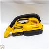 Image 1 : DEWALT HANDHELD 18 VOLT VACUUM