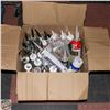 Image 1 : LARGE LOT OF CHAULKING AND SEALANT