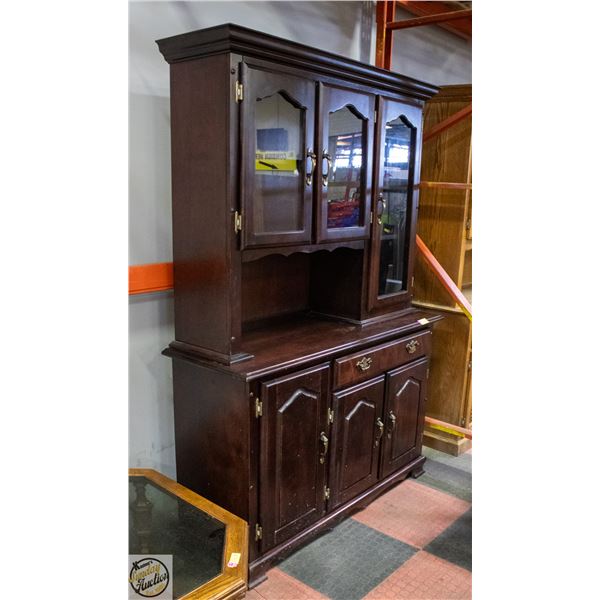 2PC CHINA CABINET WITH BRASS HARDWARE H-73.5"