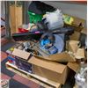 Image 1 : ESTATE PALLET OF GARAGE ITEMS