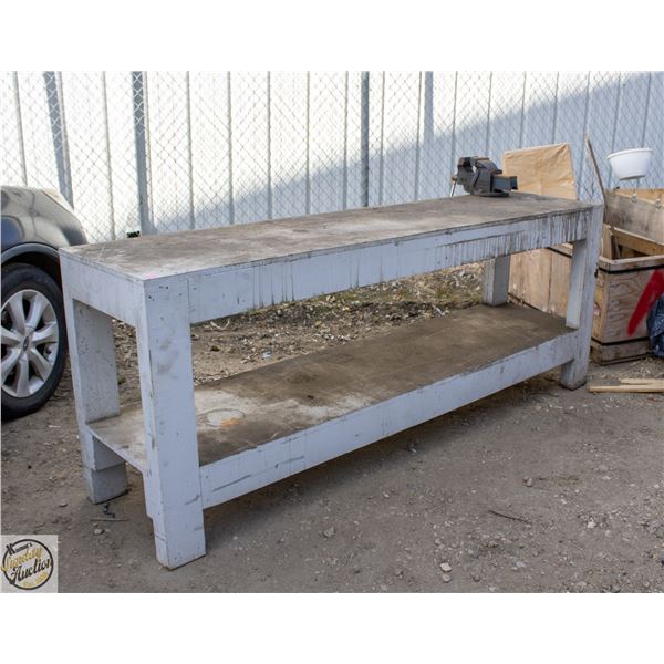 WOOD WORK BENCH W/VISE