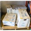 Image 1 : PALLET OF TOILET ITEMS