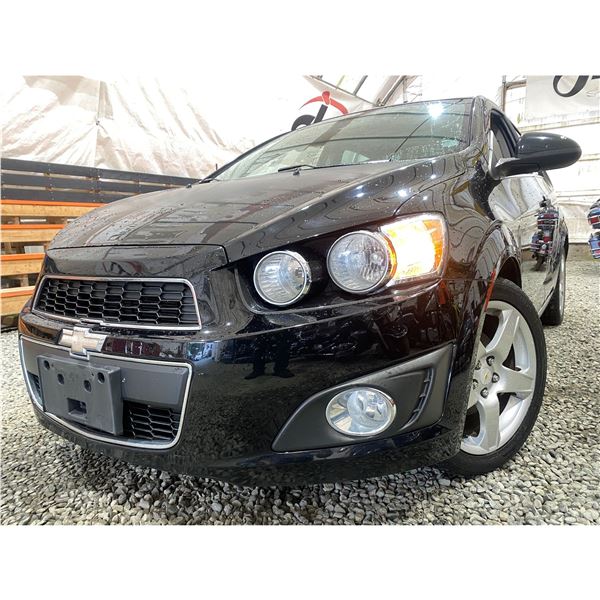 PARKSVILLE - 2012 CHEVROLET SONIC BLACK 151017 KMS - 126788-2