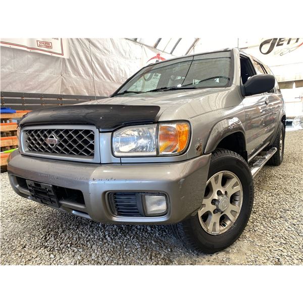 PARKSVILLE - 2000 NISSAN PATHFINDER GREY 260961 KMS - 441226-2