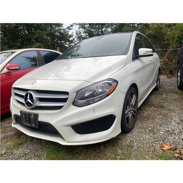 "NO RESERVE"- 2017 MERCEDES-BENZ B250 WHITE 54200 KMS - 414681-3
