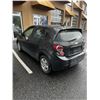 Image 6 : 2014 GREY CHEVROLET SONIC HATCHBACK, RUNS ROUGH, NEEDS OIL, HATCH DOES NOT STAY OPEN, LOCKS WORKING,