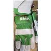 Image 5 : 6 NEW PAIRS WATSON XL GLOVES. 3 PAIRS LINED, 3 PAIRS ARE WORK GLOVES