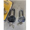 Image 3 : 5 HEAVY DUTY LOCKS WITH KEYS