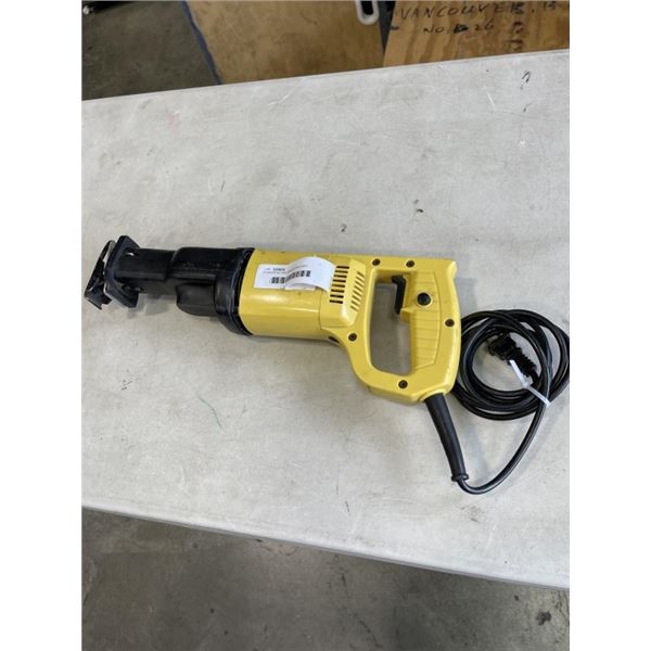 POWERFIST RECIPROCATING SAW - WORKING
