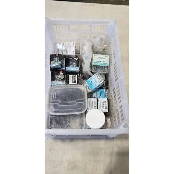 TRAY OF MISC SCREWS
