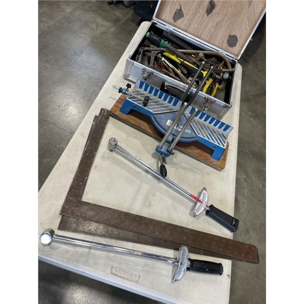 TABLE TOP VICE  CLAMP AND CASE PF HAND TOOLS