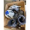 Image 2 : ASSORTED SPORTS EQUIPMENT INCLUDING FULL FACE HELMET