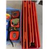 Image 5 : 4 TRAYS OF TOOLS INCLUDING MEASURING TAPES, RATCHETS, HIGHWAY EMERGENCY REFLECTOR LIGHTS ETC