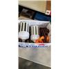 Image 1 : BOX WITH GAS VALVE, 2 LED LIGHTS, STRAPPING ETC