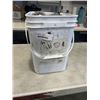 Image 1 : DYNAMIC ROOFER'S KIT IN PLASTIC PALE
