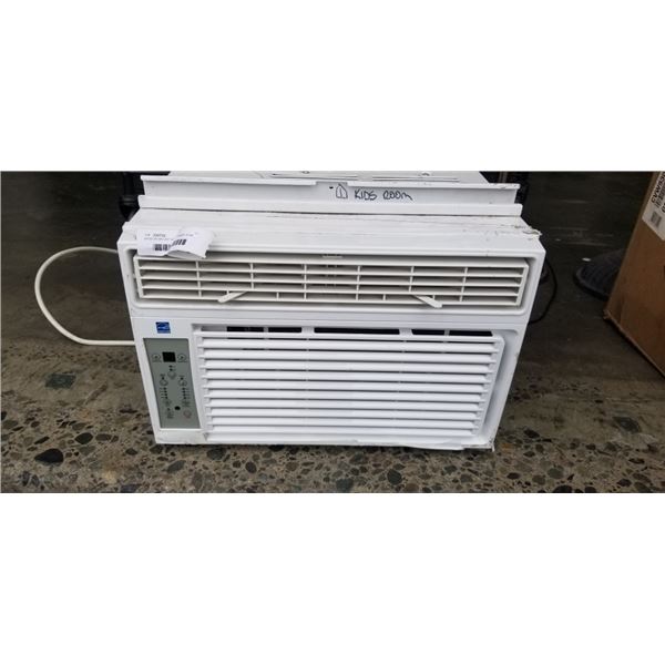 WINDOW MOUNT AC UNIT ENGERY STAR