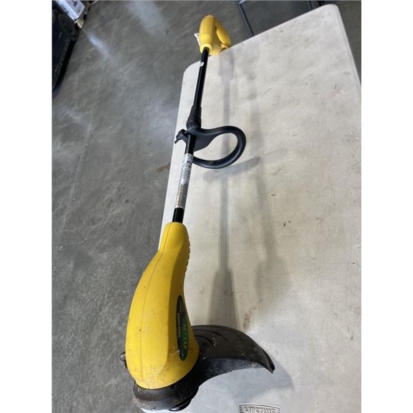 WEED EATER ELECTRIC WEED TRIMMER. WORKING