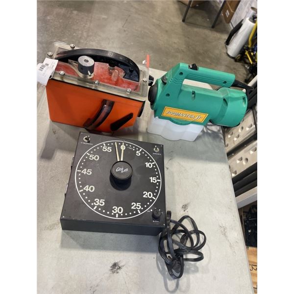 VINTAGE TIMER, UNDERWATER LIGHT BOX, AND FOGMACHINE