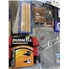 Image 3 : BOX OF AMAZON RETURNS