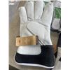 Image 3 : 5 NEW PAIRS WATSON GLOVES. 2 PAIRS ARE BIG DAWG LINED XXXL, 3 PAIRS ARE WATSON XL