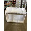 Image 1 : WHITE RETAIL DISPLAY SHELF