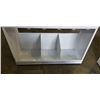 Image 3 : WHITE RETAIL DISPLAY SHELF