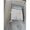 Image 3 : LITTLE GIANT LADDER WORK PLATFORM