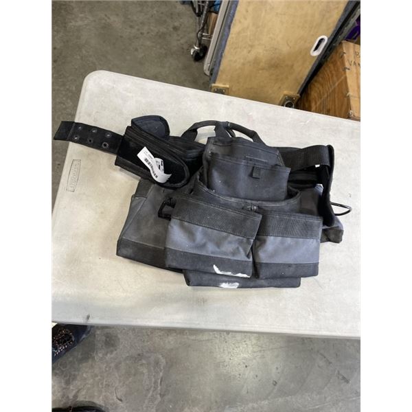 BLACK TOOL BELT