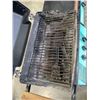Image 4 : KENMORE PROPANE BARBEQUE. WORKING