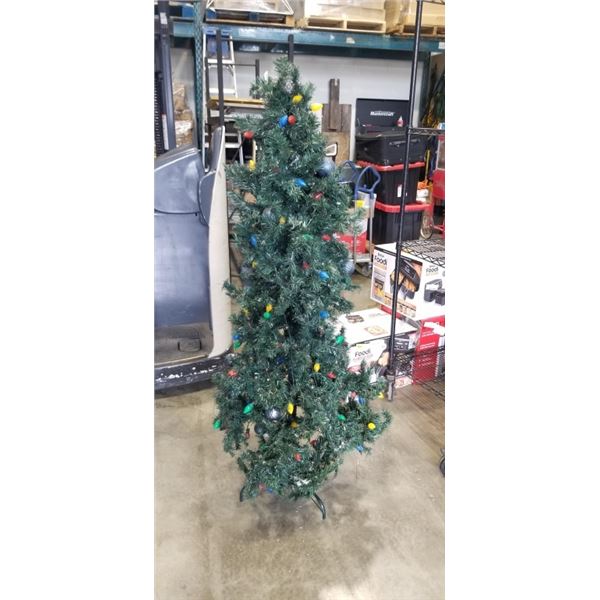 4 FOOT PLASTIC CHRISTMAS TREE WITH LIGHTS & DECORATIONS