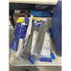 Image 2 : PLASTIC TOTE WITH PLUMPING, KNEE PADS, SHELVING BRACKETS ETC