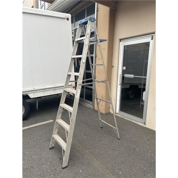 8 FOOT METAL LADDER