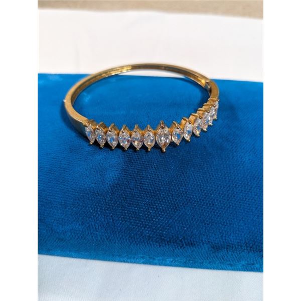 HINGED GOLD TONE W/ CZ STONES BANGLE