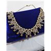 Image 4 : VINTAGE RHINESTONES AND PEARLS NECKLACE