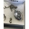 Image 3 : 925 RING, CARVED LCOKET STAMPED "STER", UNTESTED, AND SILVER TONE EARRINGS AND NECLACE