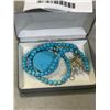 Image 2 : 3 VINTAGE ESTATE NECLACE SETS