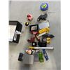 Image 1 : TRAY OF COLLECTIBLE LIGHTERS INCLUDING ZIPPOS