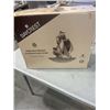 Image 1 : VINTAGE BAYCREST VIRGIN WOOL BLANKET IN BOX