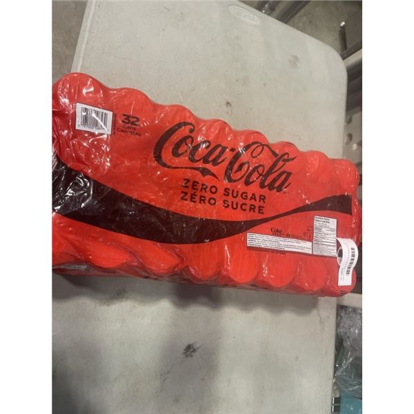 FLAT OF 32 CANS COCA-COLA ZERO SUGAR