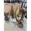 Image 2 : BOX OF HOME DECORATIVE ITEMS