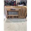 Image 1 : VINTAGE RCA VICTOR GLOBE TROTTER RADIO. POWERS ON, BUT ONLY HEAR STATIC