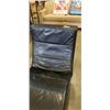 Image 3 : MODERN BLACK LEATHER CHAISE
