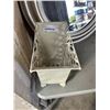 Image 4 : ROUND 30 INCH MIRROR AND METAL PLANTER