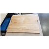 Image 3 : 2 WOODEN CUTTING BOARDS