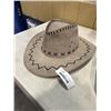 Image 2 : INDIAN DRUM AND LIGHT GRAY COWBOY HAT